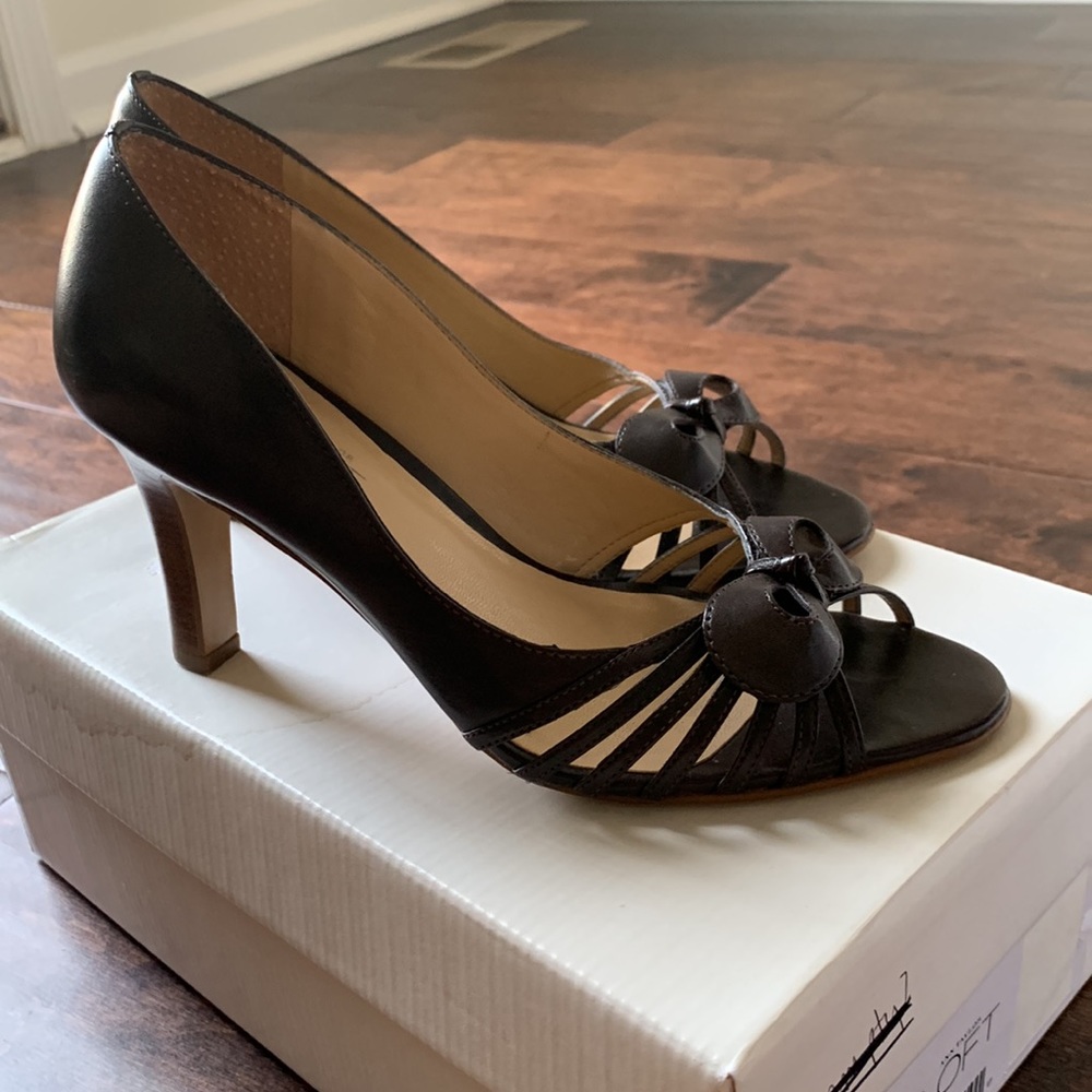 LOFT Bella Brown Leather Bow Peep Toe High Heels Size 6.5